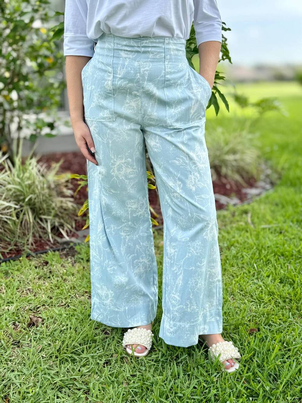 NEW GIGIO garden stroll pants in light denim